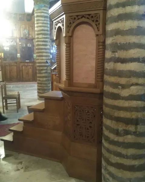 Ambonë kishe e gdhendur